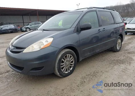 2008 Toyota Sienna Le z USA, uszkodzony, nr VIN 5TDBK23C48S014836